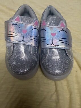 fabkids Silver Glitter Cat Velcro Sneakers with Pink Accents